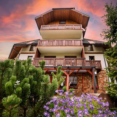 Tulanie 58 Kamzik 2 Izbovy Mezonet Deluxe Parkovanie V Podzemnej Garáži Zdarma Donovaly